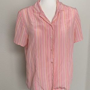 Pretty pastel 100% silk top!